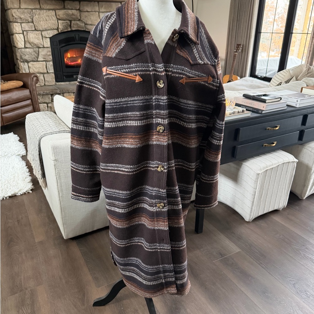Cinch Women's Long Sleeve Duster/long shacket- Brown